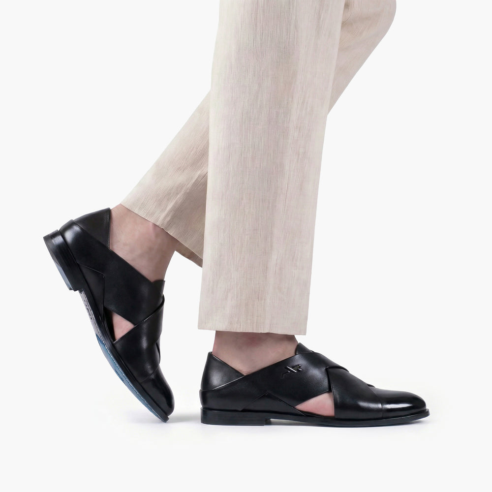 Men’s Black Closed-Toe Fisherman Sandal