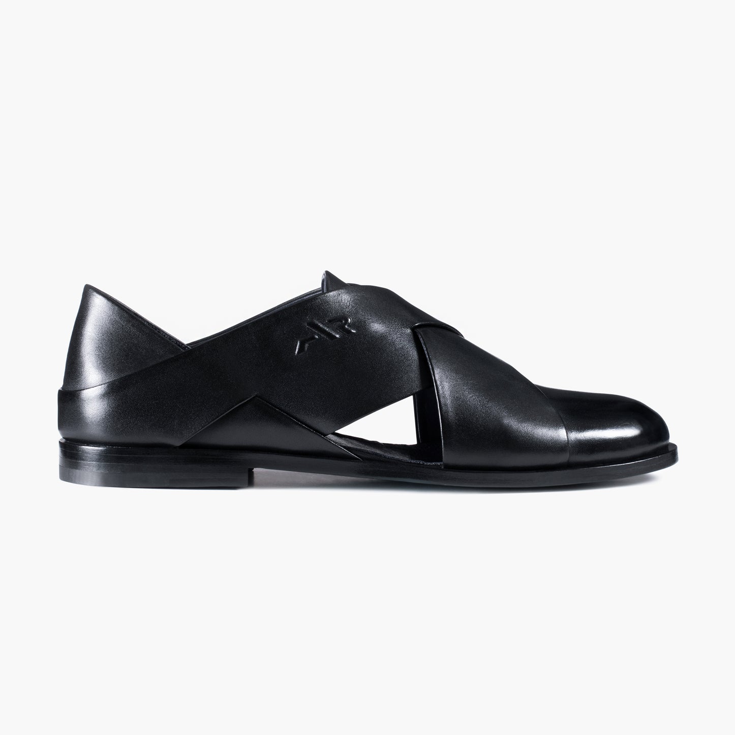 Men’s Black Closed-Toe Fisherman Sandal