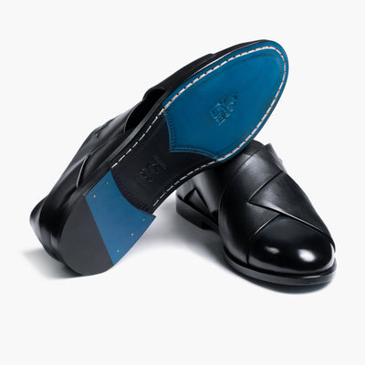 Men’s Black Closed-Toe Fisherman Sandal