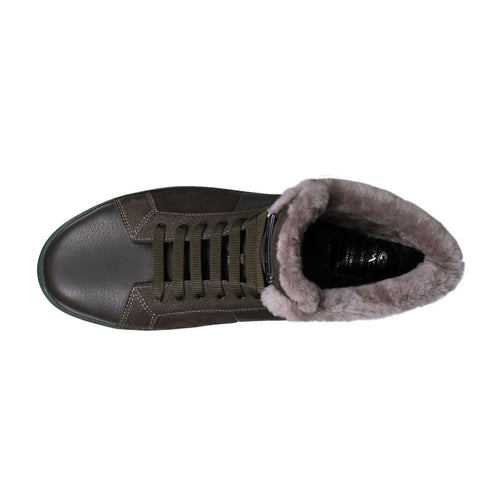 Insulated green leather boots