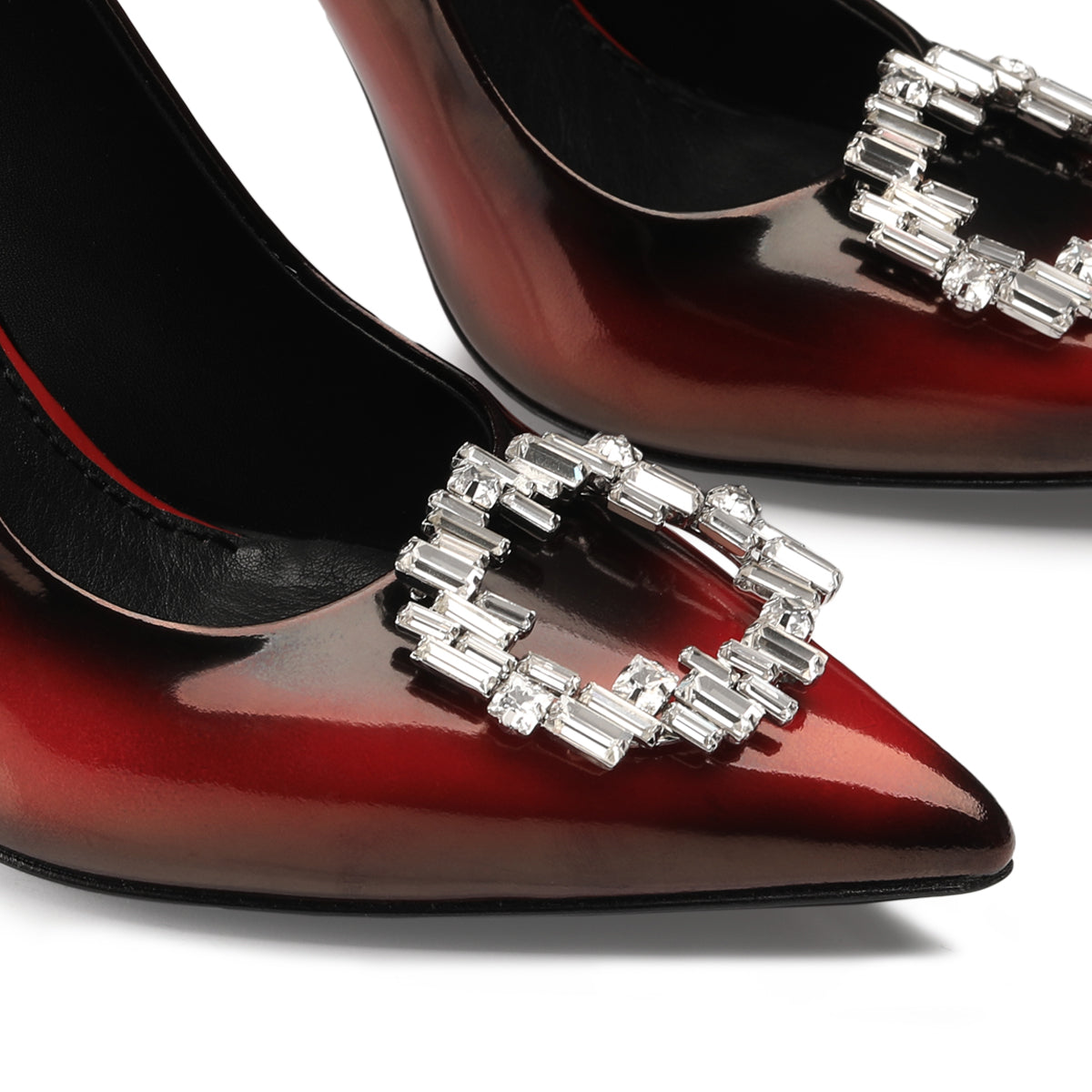 Red patinated pumps