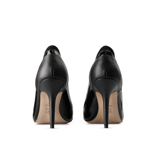 Women’s Black Pointed-Toe Leather Pump