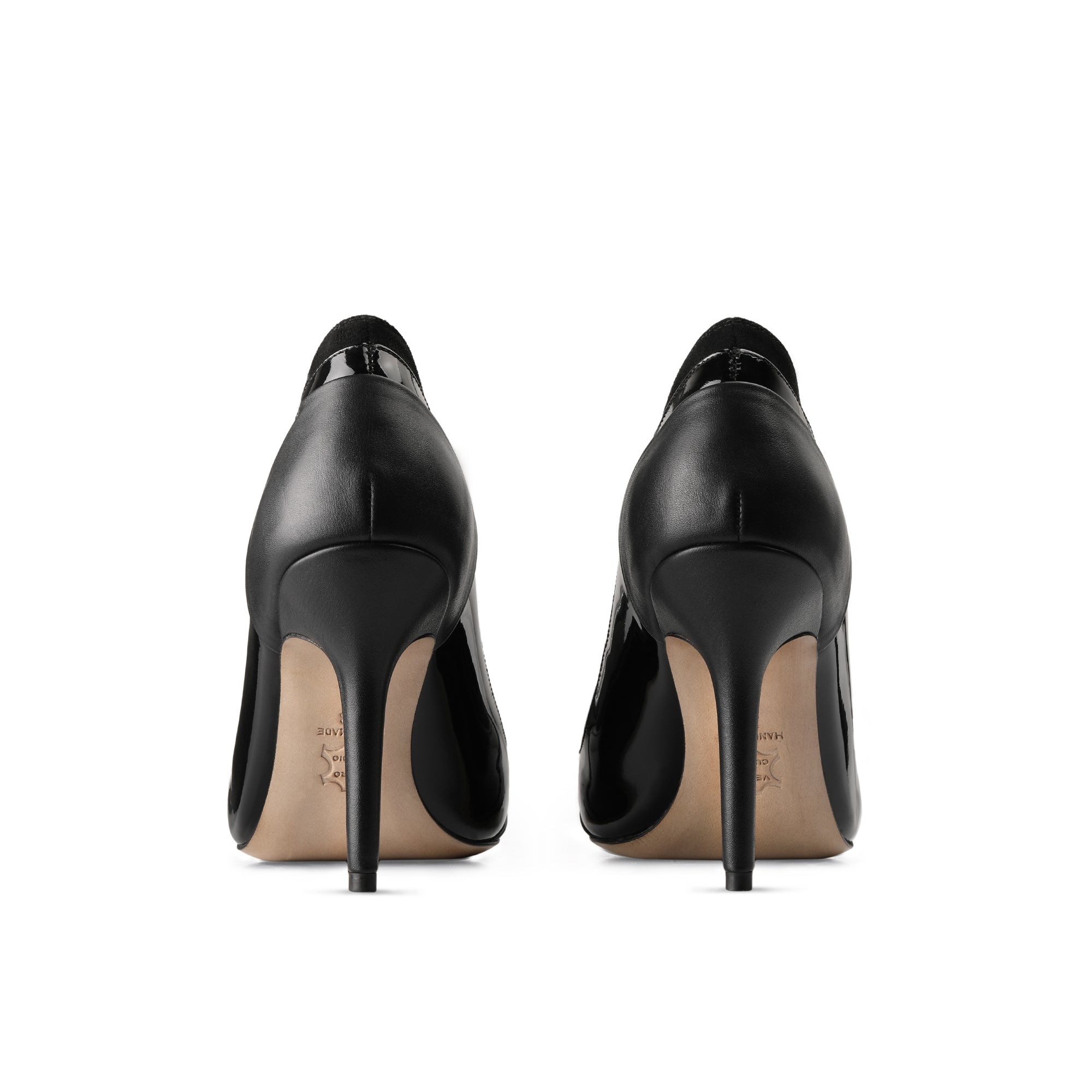 Women’s Black Pointed-Toe Leather Pump