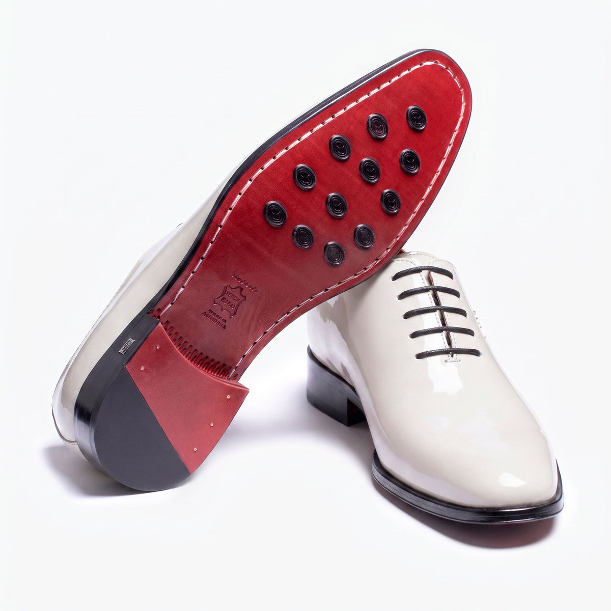 Men’s White Leather Wholecut Oxford - sole