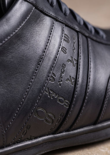 Signature Logo Pattern
