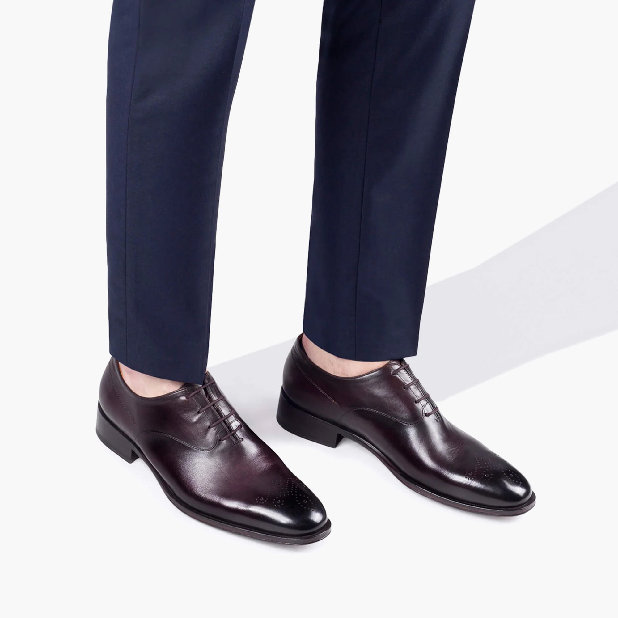 Men’s Wine Patina Medallion Toe Oxford