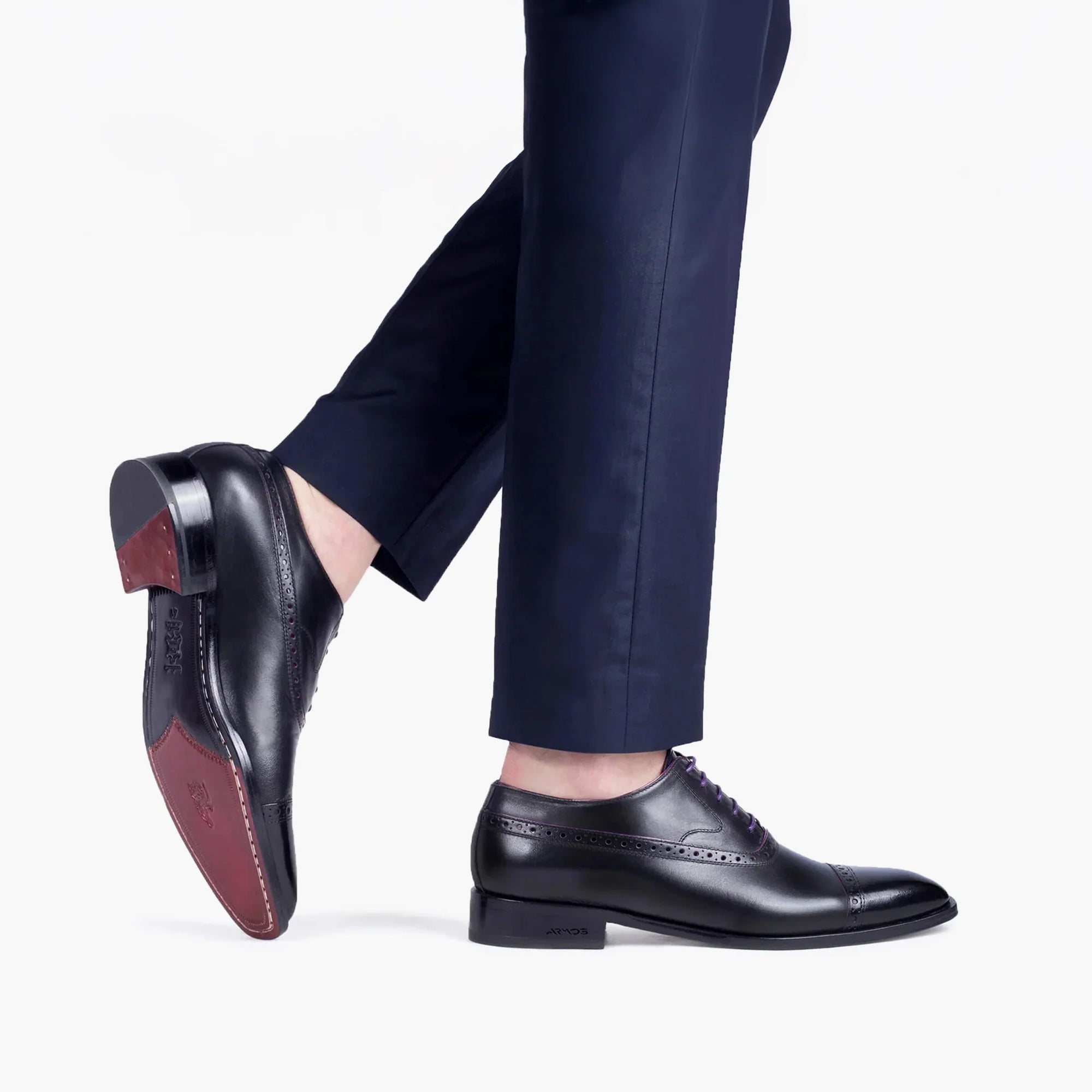 Men’s Black Leather Cap Toe Brogue Oxford