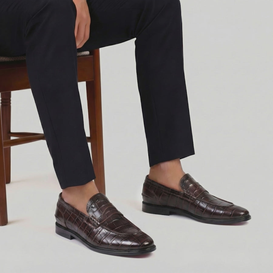 Men’s Brown Croc-Embossed Penny Loafer - video