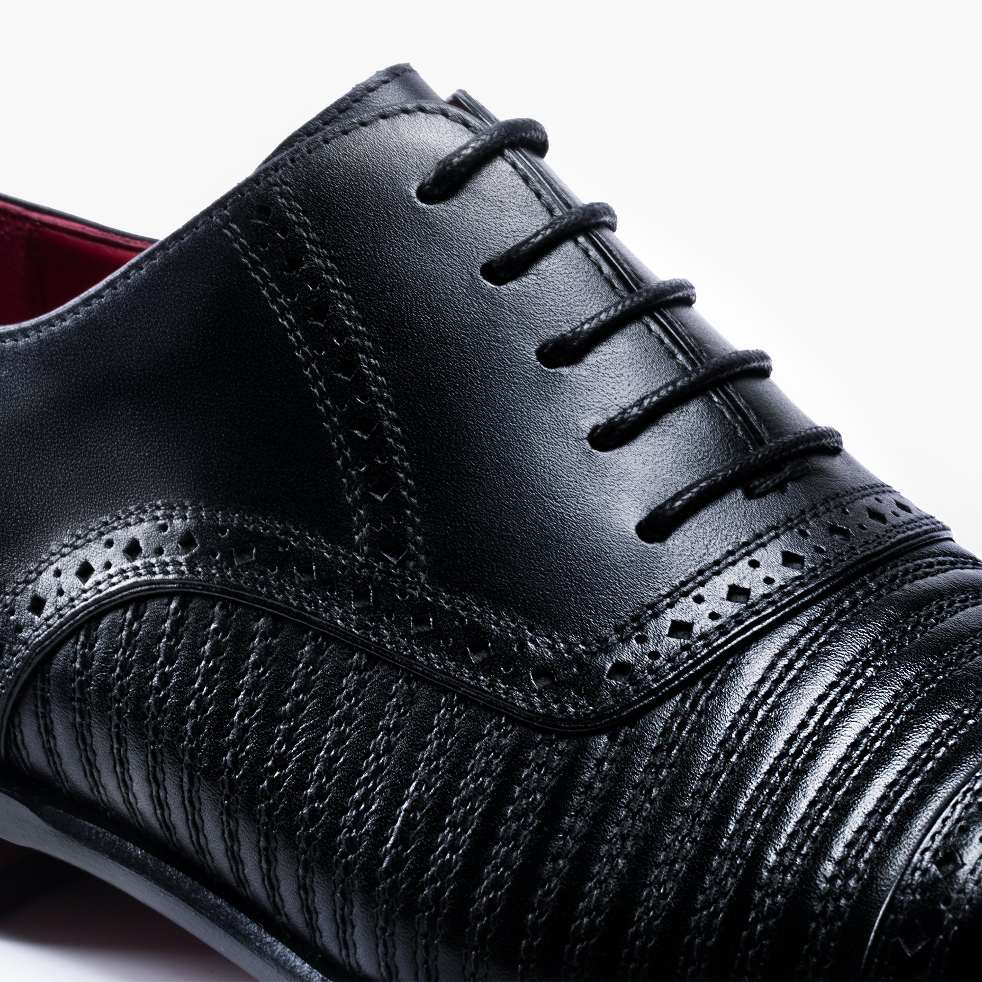 Men’s Black Textured Leather Brogue Oxford
