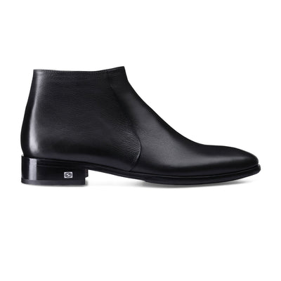 Insulated classic black boots