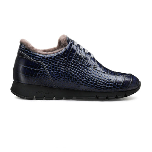 Dark blue insulated sneakers