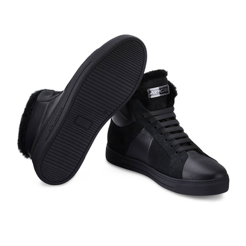Insulated leather boots