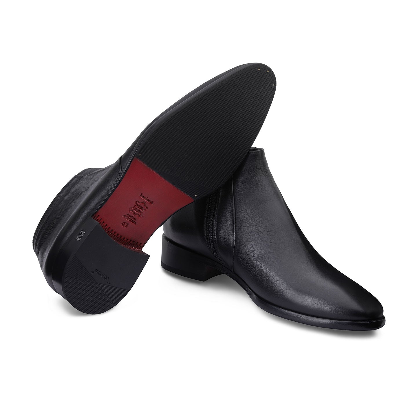 Insulated classic black boots