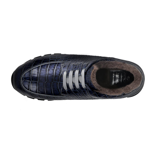 Dark blue insulated sneakers